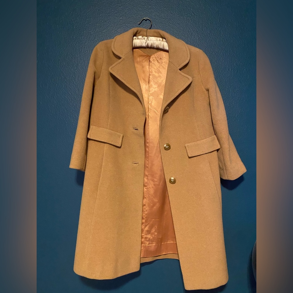 1970’s VINTAGE camel hair coat 🧥